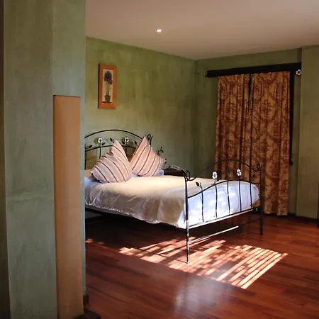 Rural Carlos I * Garganta la Olla