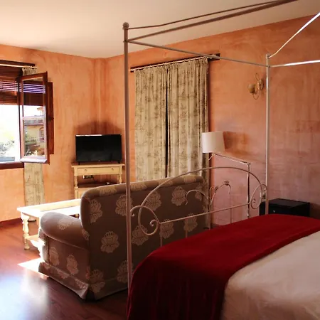 Rural Carlos I * Garganta la Olla