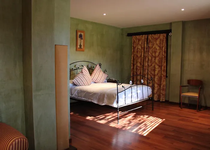 Rural Carlos I * Garganta la Olla