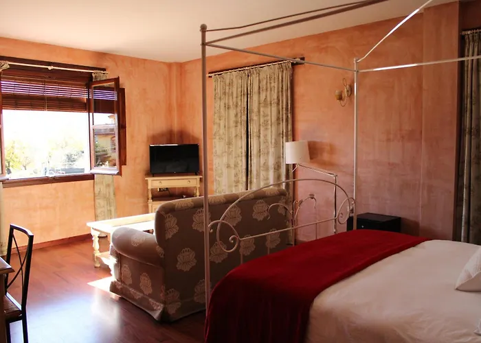 Rural Carlos I * Garganta la Olla