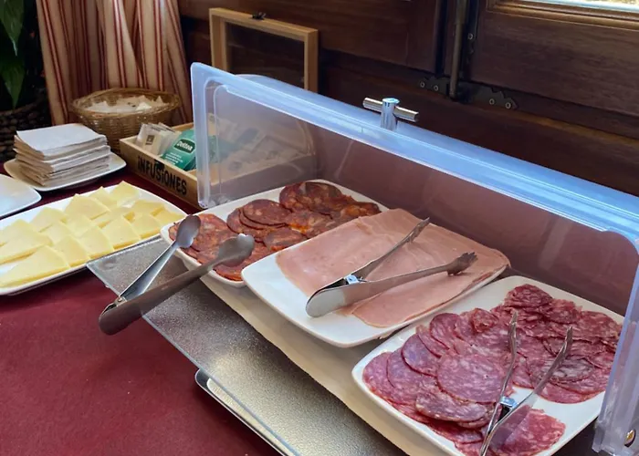 Rural Carlos I * Garganta la Olla