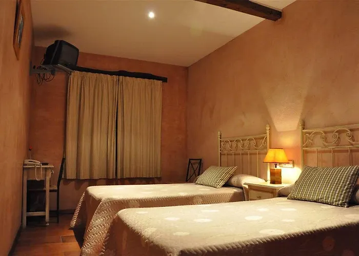 Rural Carlos I * Гарганта-ла-Олья