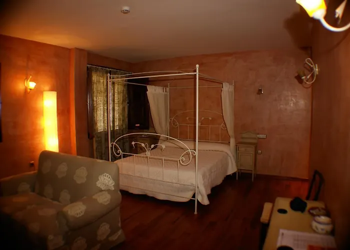 Rural Carlos I * Гарганта-ла-Олья